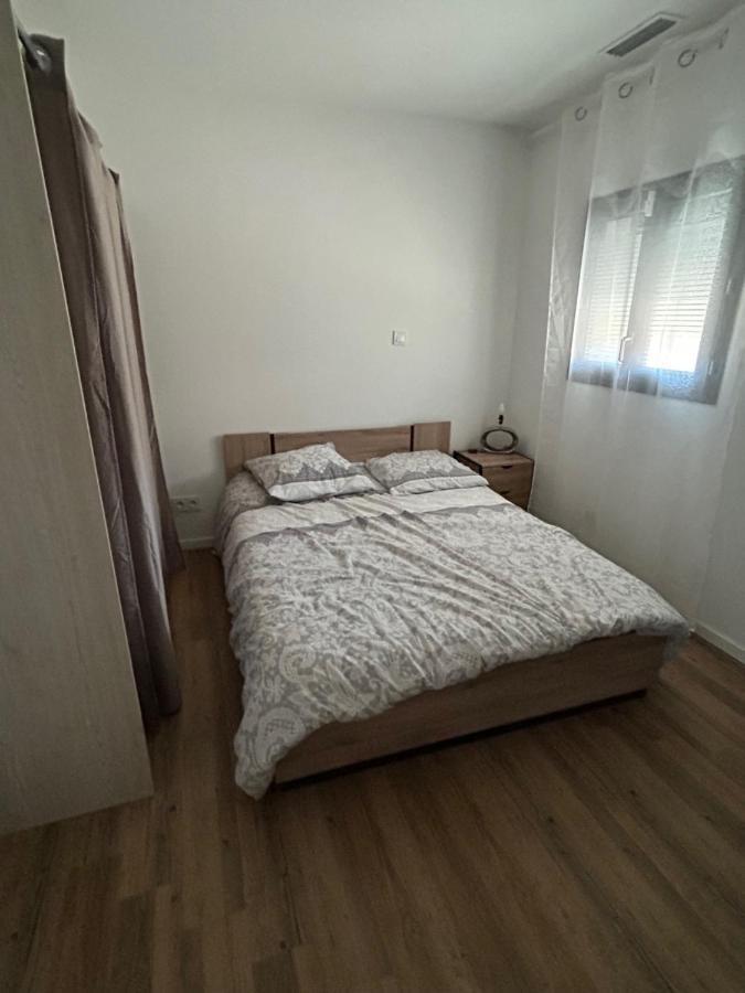 Villa Lunel ลูเนล ภายนอก รูปภาพ