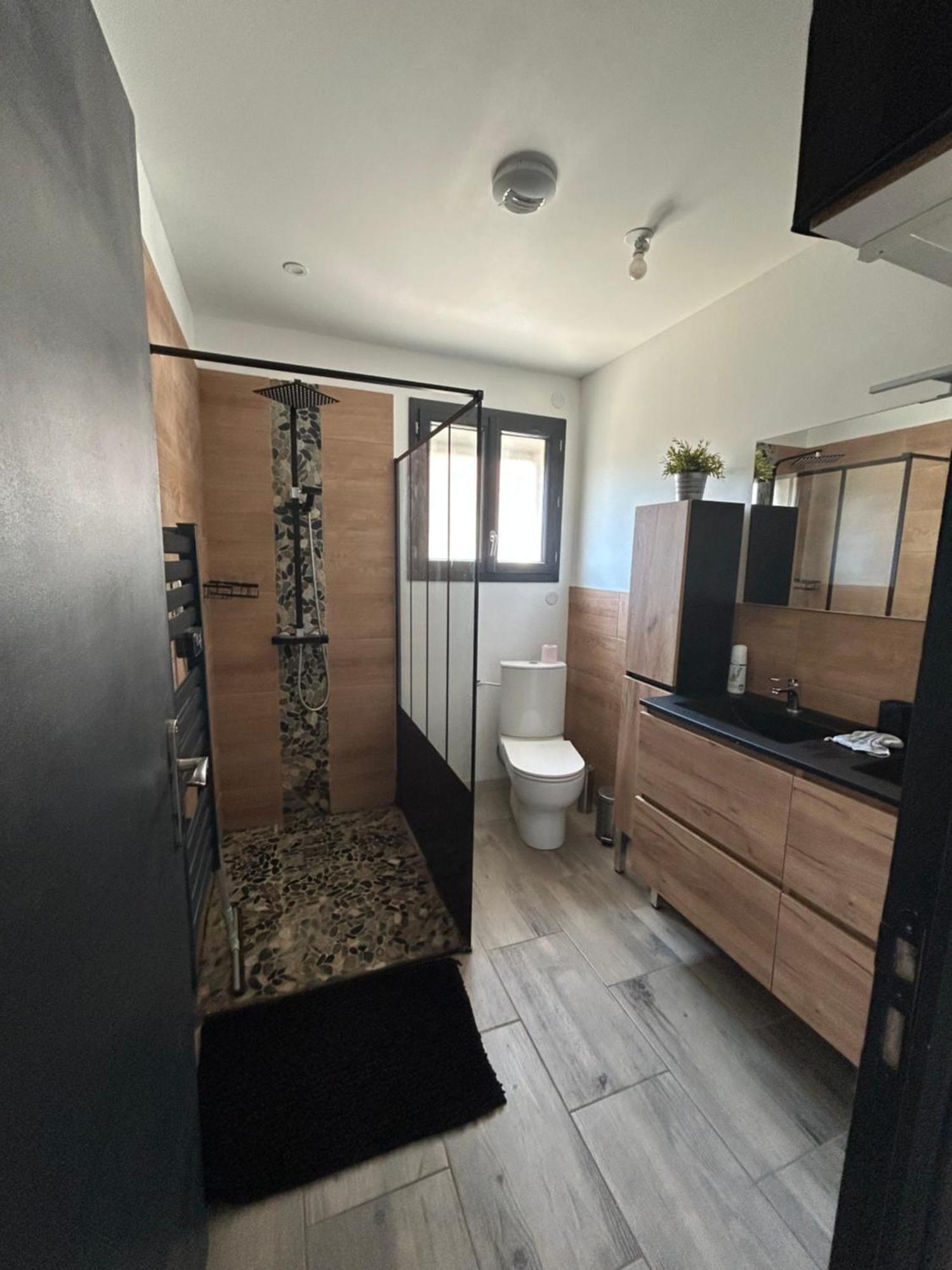 Villa Lunel ลูเนล ภายนอก รูปภาพ